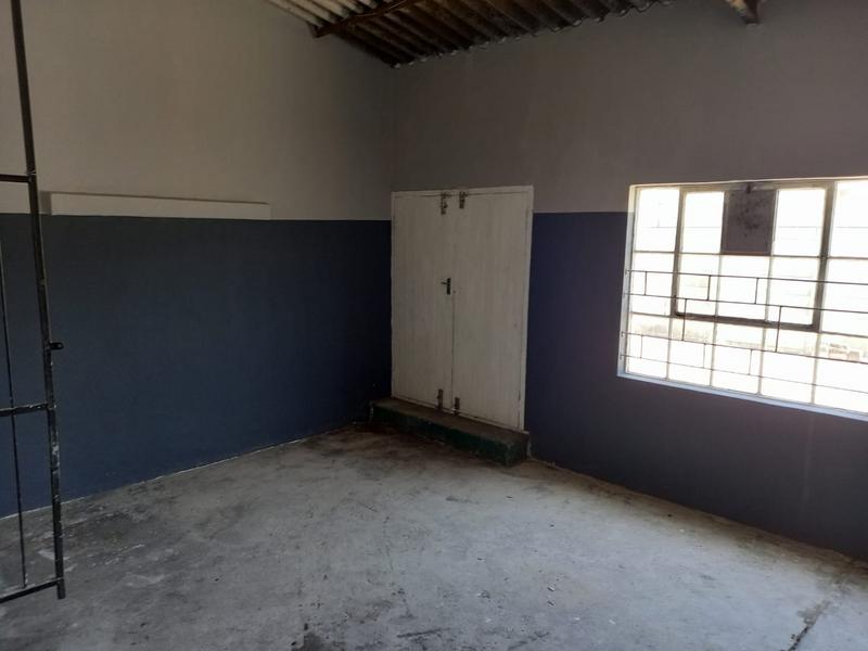 To Let commercial Property for Rent in Neave Industrial Eastern Cape